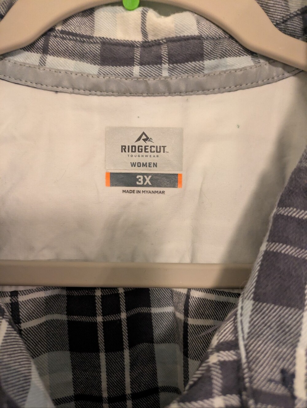 Ridgecut Tuff Wear Women's 3X black, white gray And Blue Plaid Button Up Shirt. - Picture 6 of 8